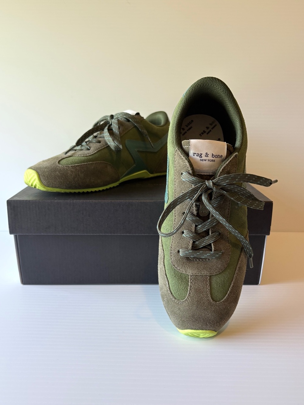 rag & bone Green Retro Runner Slim Ultra Sneakers Size 7.5